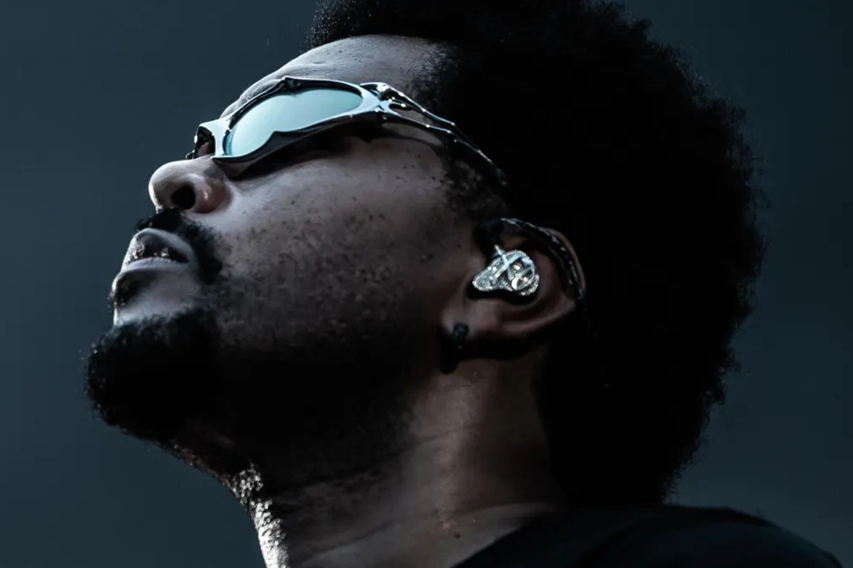 &Eta; &pi;&epsilon;&rho;&iota;&omicron;&delta;&epsilon;ί&alpha; &tau;&omicron;&upsilon; The Weeknd &sigma;&tau;&eta; &Gamma;&alpha;&lambda;&lambda;ί&alpha; &xi;&epsilon;&pi;έ&rho;&alpha;&sigma;&epsilon; &tau;&omicron;&upsilon;&sigmaf; 500.000 &theta;&epsilon;&alpha;&tau;έ&sigmaf;