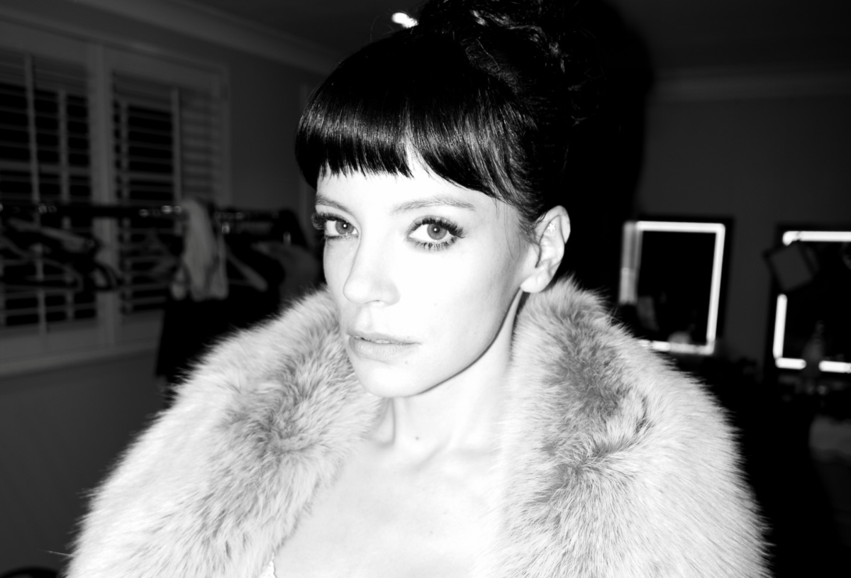 Η Lily Allen ετοιμάζει ντοκιμαντέρ για τις πλευρές της που δεν έχουμε ξαναδεί
