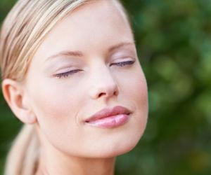 Ρυτίδες γύρω από το στόμα: Πώς θα τις αντιμετωπίσεις αποτελεσματικά