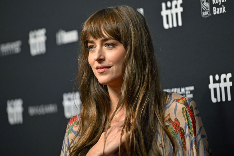 Η Dakota Johnson κάνει το σκηνοθετικό της ντεμπούτο