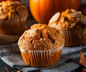 Cupcakes γλυκιάς κολοκύθας με βρώμη