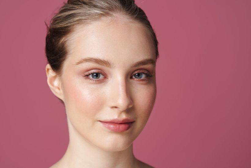 Το stick blush που με έκανε να δω αλλιώς το ρουζ στα 20s μου