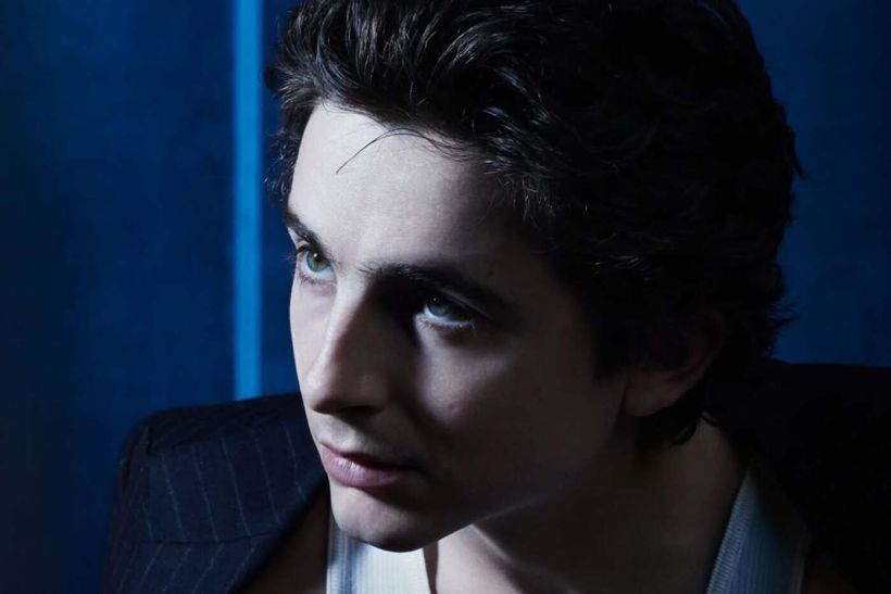 Ο Timothée Chalamet μάς φτιάχνει τη διάθεση βάζοντάς μας αποκλειστικά στο Blue σύμπαν του