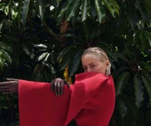 Η Sharon Stone στην καμπάνια της Capsule RE/EDIT του Mugler