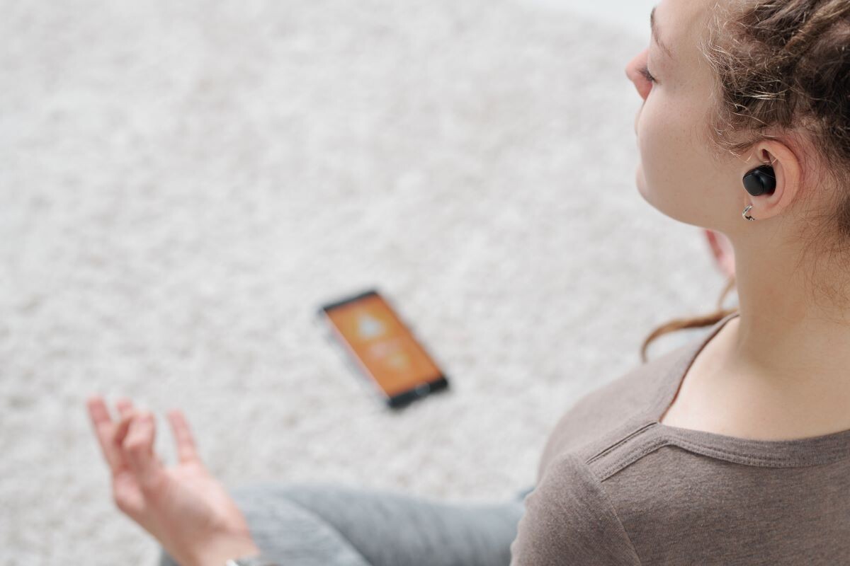 Digital self-care: Πώς έμαθα να χρησιμοποιώ την τεχνολογία, χωρίς να με εξαντλεί.