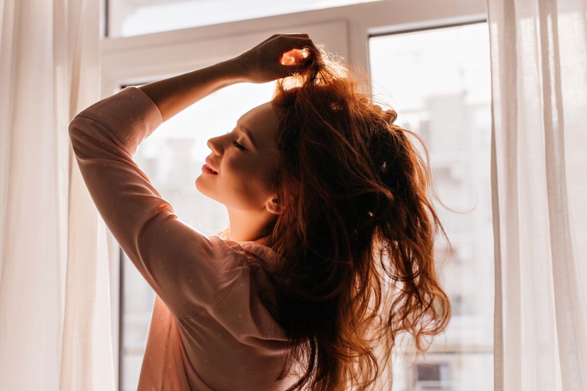 Hair reset: οι συνήθειες που σταμάτησαν τις φθορές στα μαλλιά μου