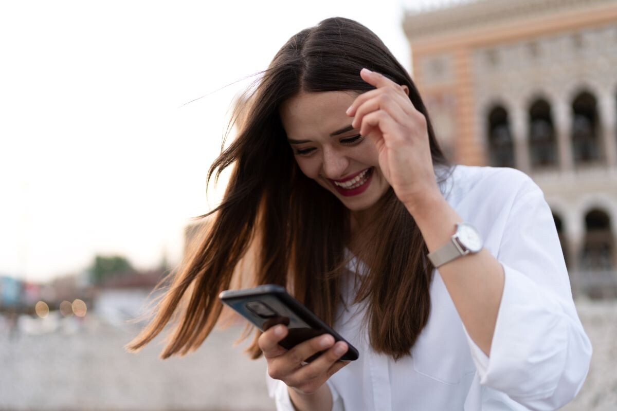 Digital self-care: Πώς έμαθα να χρησιμοποιώ την τεχνολογία, χωρίς να με εξαντλεί.