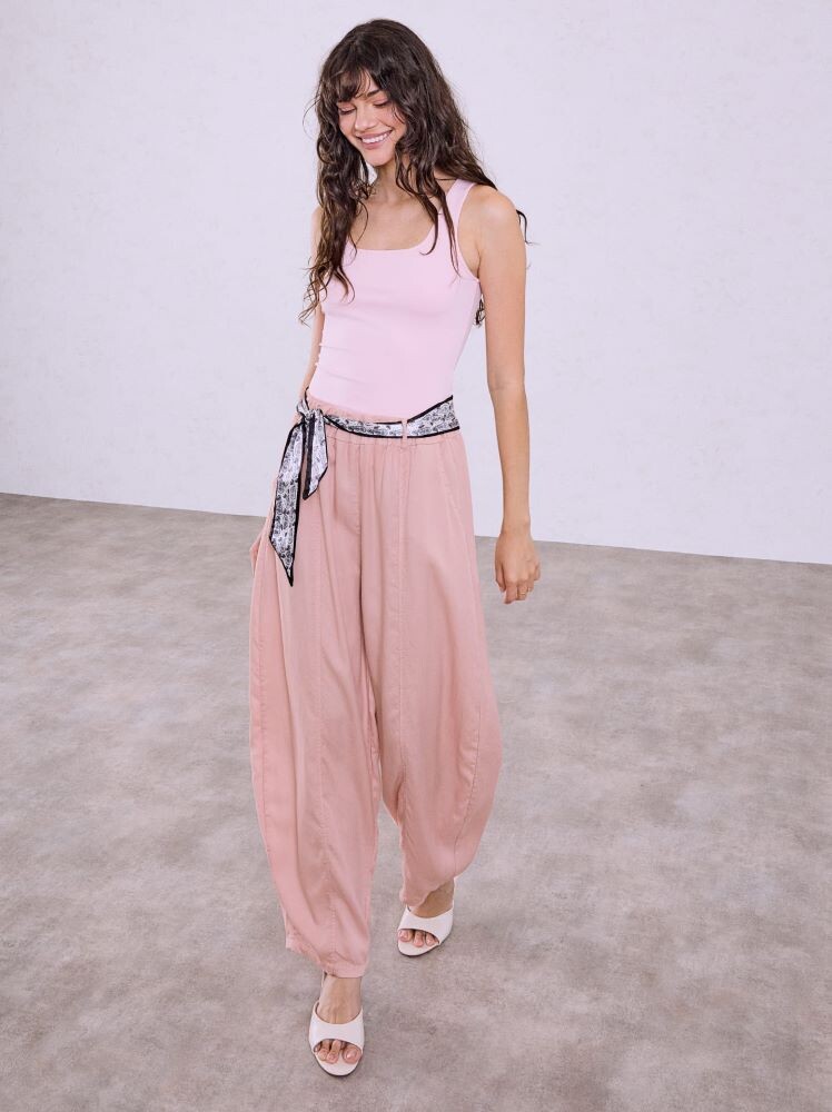 balloon pants under 30