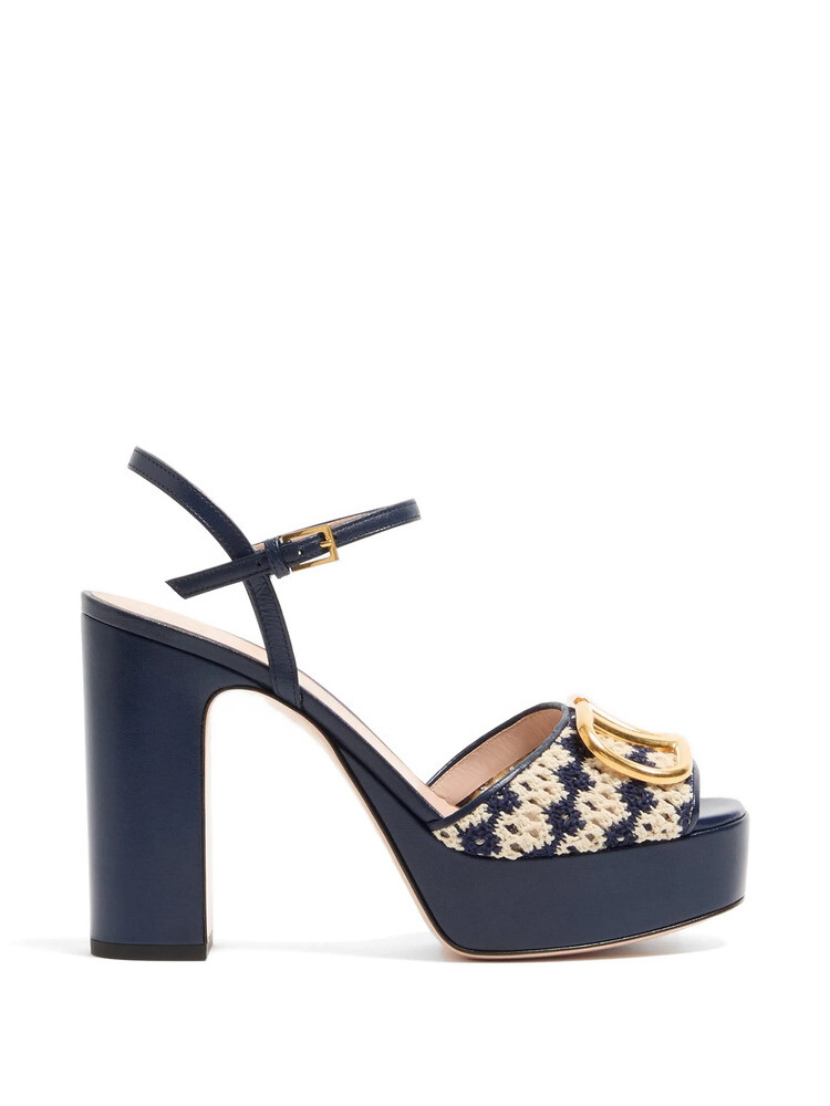 what ot wear to a summer wedding