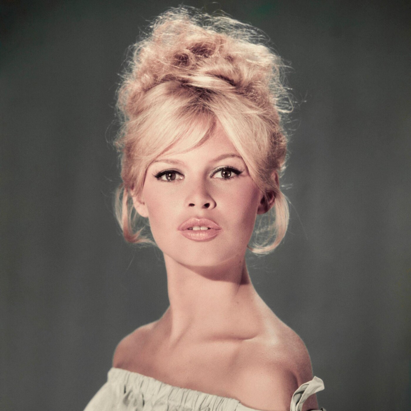 Brigitte Bardot: «Έχω υπάρξει πολύ χαρούμενη, πολύ πλούσια, πολύ όμορφη, πολύ λατρεμένη, πολύ διάσημη και πολύ δυστυχισμένη»