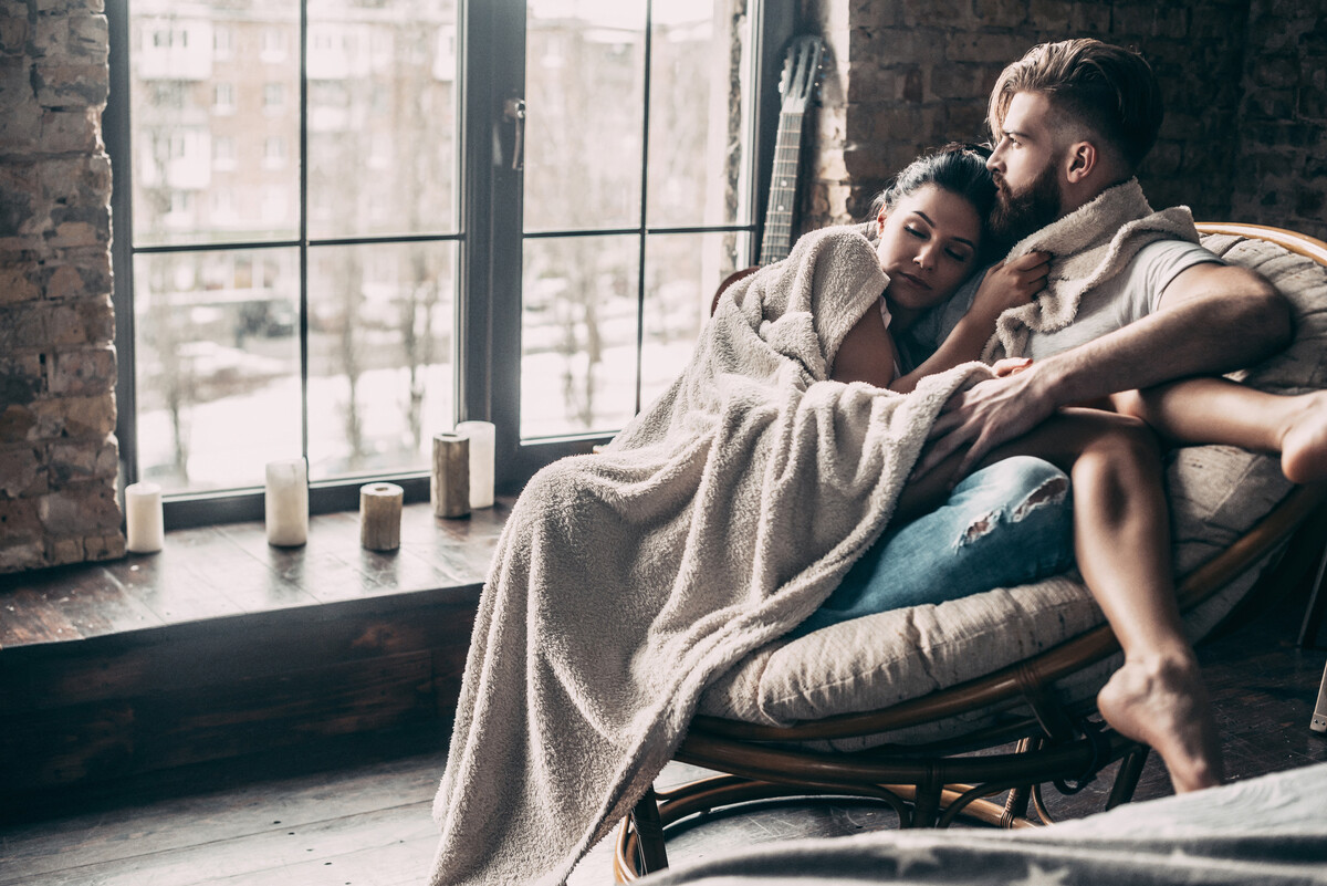 Cocooning Time: Το Ερωτικό Ωροσκόπιο του Σαββατοκύριακου (6-7/12) για όλα τα ζώδια