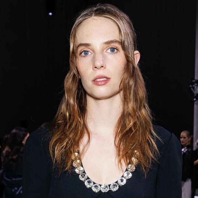10 Strange Things για τη Maya Hawke που έχει γενέθλια στις  8 Ιουλίου