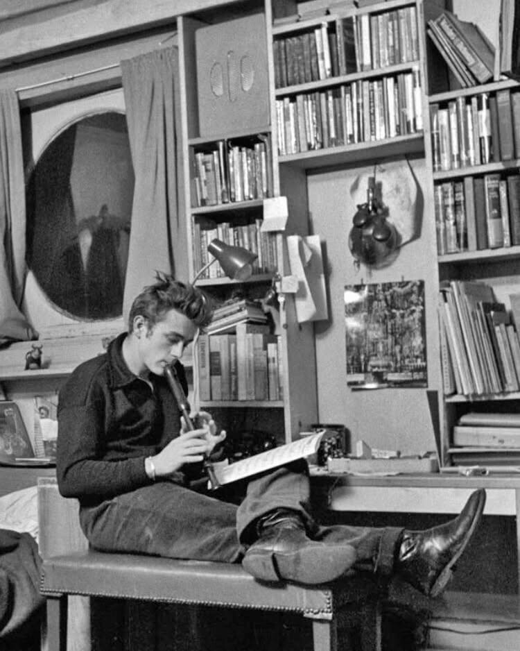 James Dean: «Αν φοβάσαι να πεθάνεις, δεν υπάρχει χώρος στη ζωή σου για ανακαλύψεις».