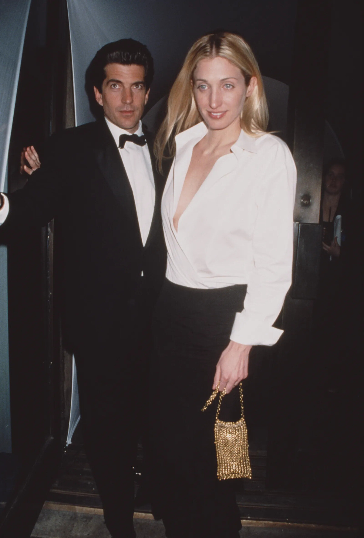 Η κοσμική ιστορία αγάπης του John F. Kennedy Jr. & της Carolyn Bessette: Όταν τα άστρα ερμηνεύουν την αιώνια έλξη