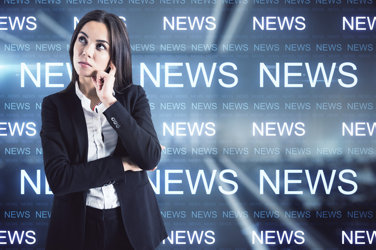 News fever: Πώς έμαθα να αναπνέω ξανά, όταν η επικαιρότητα με έκανε να νιώθω μουδιασμένη