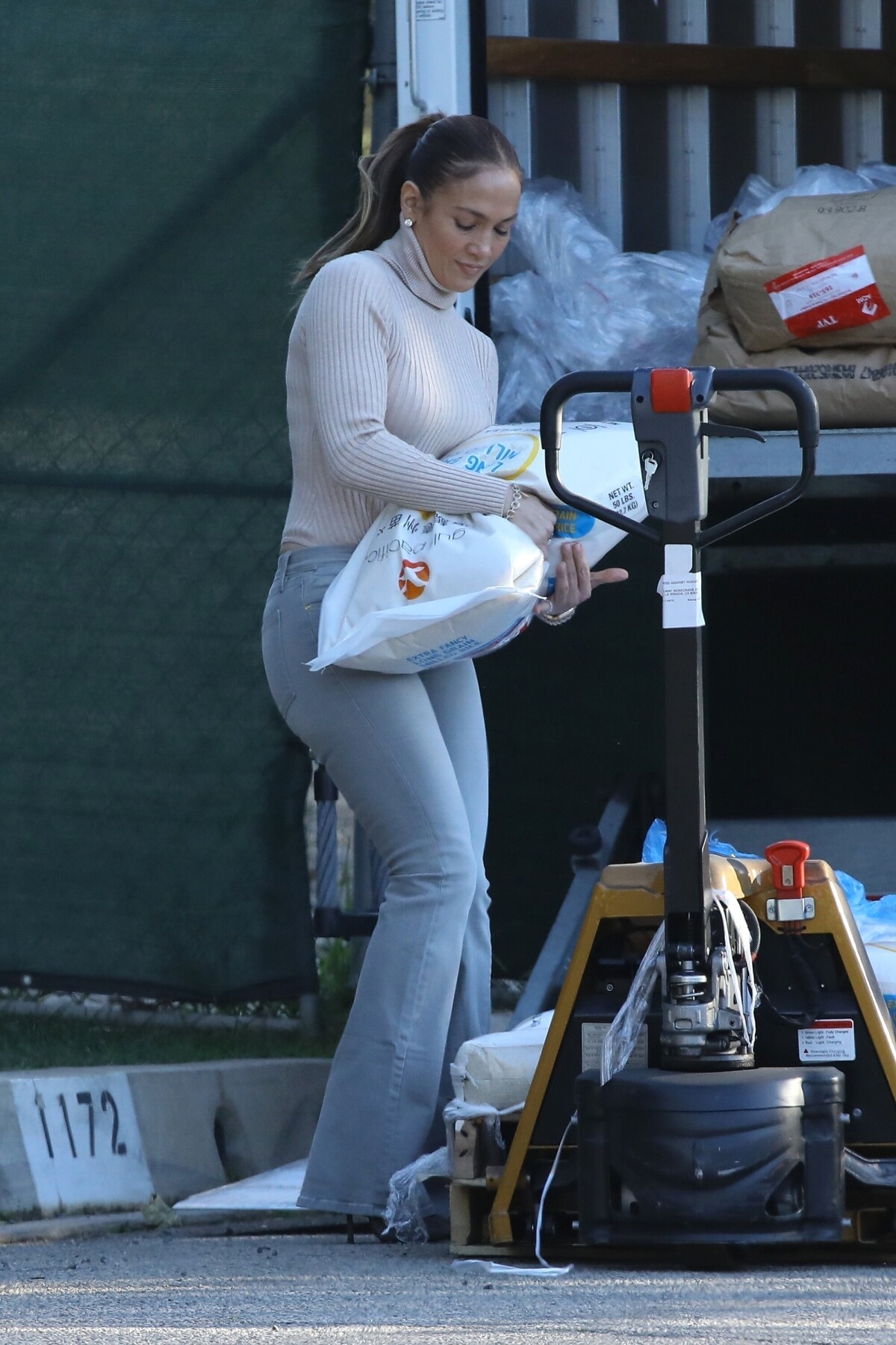 ben-affleck-jennifer-lopez-thanksgiving284_