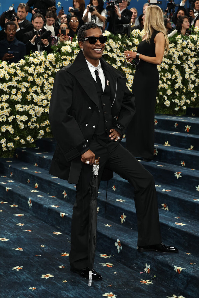 A$AP ROCKY με AWGE