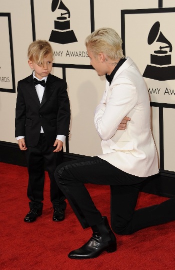 Justin-Bieber-Jaxon-Bieber.jpg