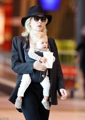 cate_blanchett_daughter_2_6152e350.jpg