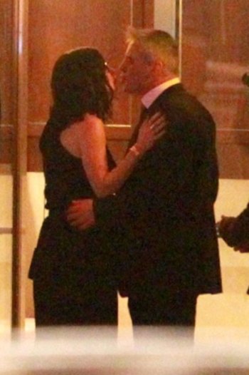 courteney-cox-matt-leblanc-kiss.jpg