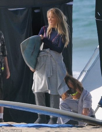 BLAKE_SURF_5.jpg