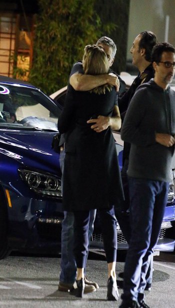 george-clooney-kissing-mystery-woman-blonde-7_804fd.jpg