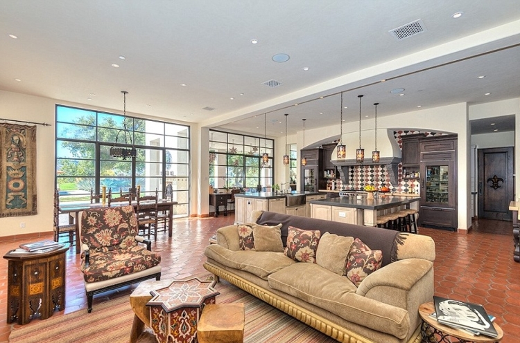 jlo_new_home_9.jpg