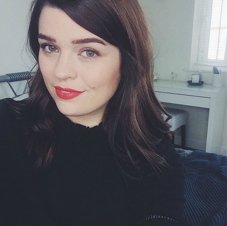 3reasonsno2wearredlipstick_01.jpg