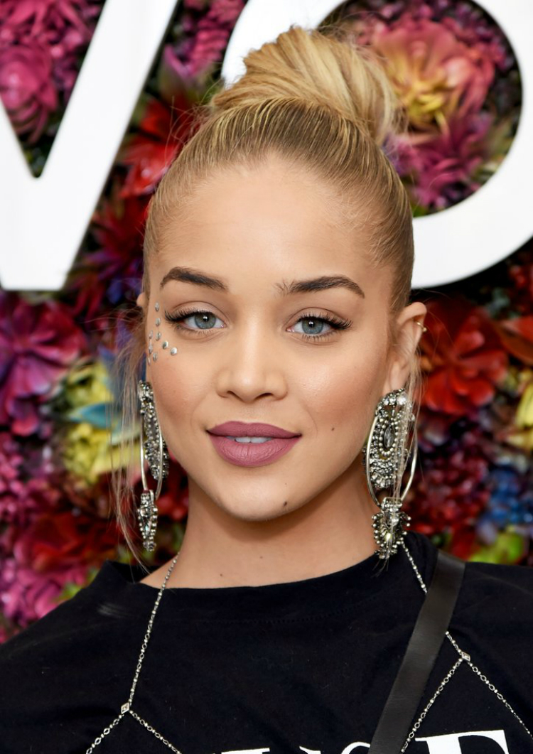 9beauty-looks-celebs-coachella-01.jpg