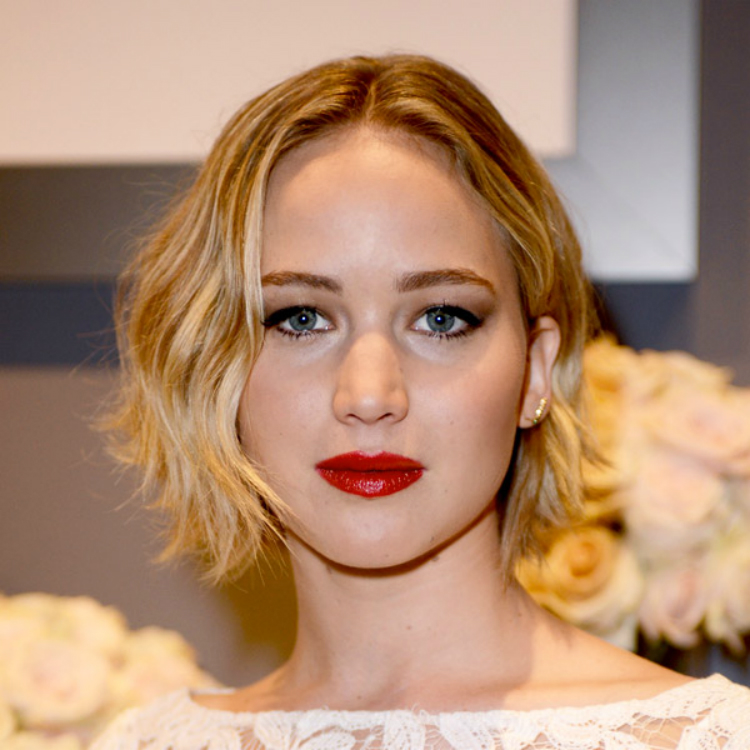 01-jennifer-lawrence-hair-05.jpg
