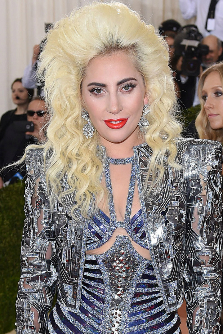 12blonde-platinum-celebs-05.jpg