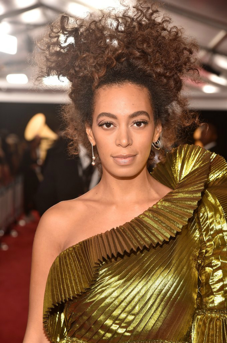 2017-grammys-beauty-looks-05.jpg