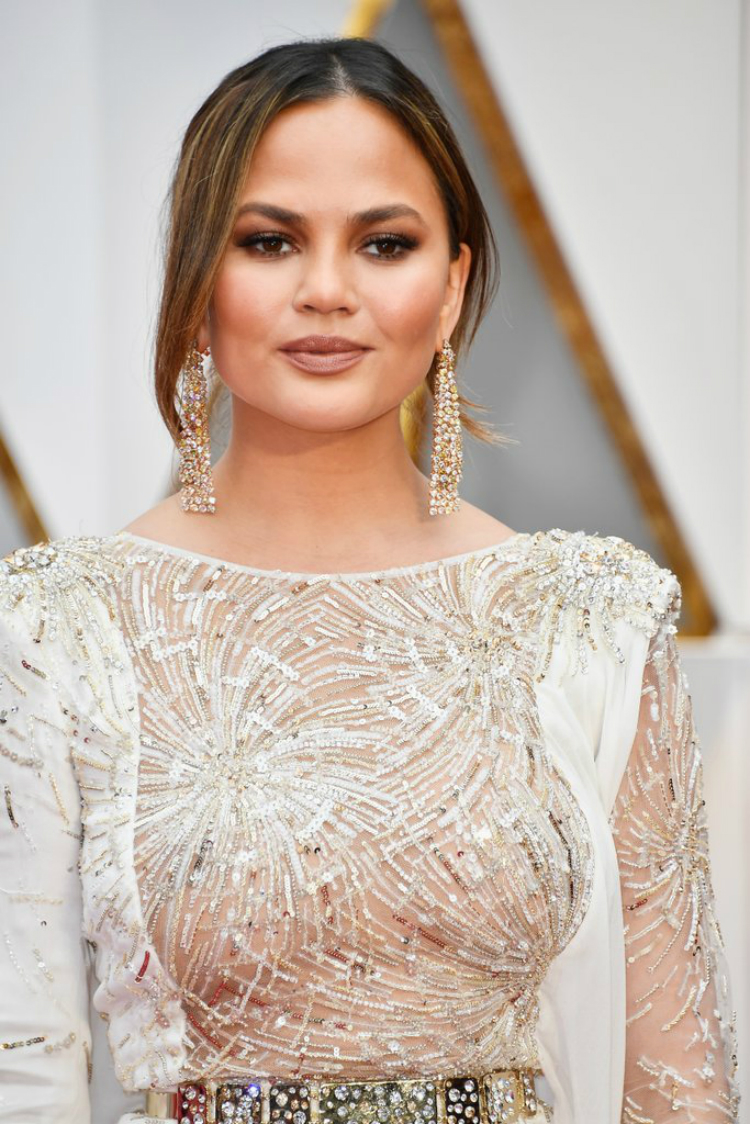2017-oscars-beautylooks-02.jpg