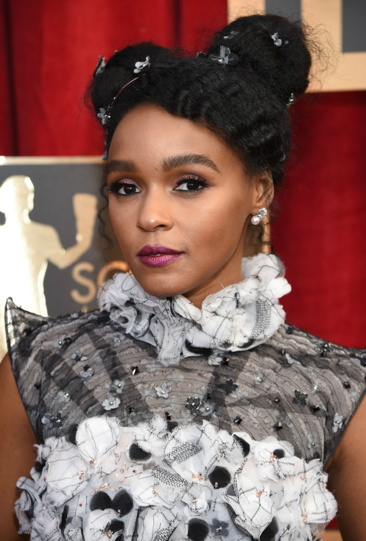 2017-sag-awards-beauty-looks-05.jpg
