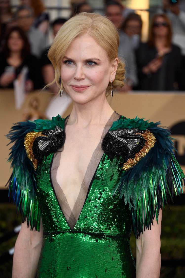 2017-sag-awards-beauty-looks-08.jpg