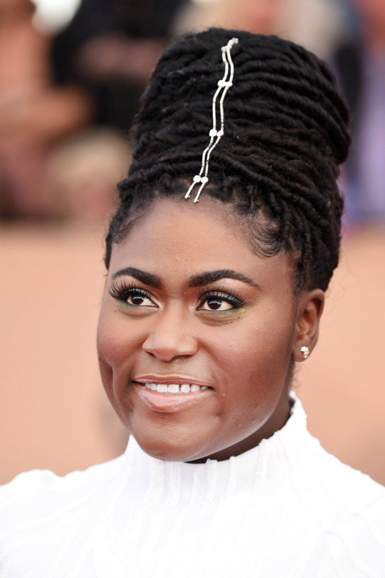 2017-sag-awards-beauty-looks-12.jpg