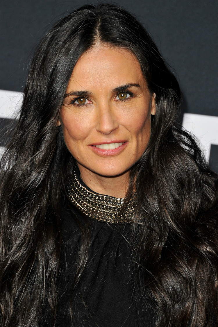 7-celebs-long-hair-07.jpg