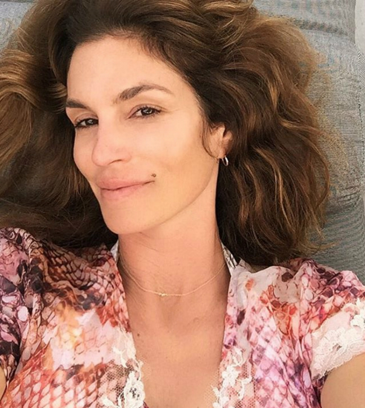 7celebs-with-no-makeup-on-insta-01.jpg