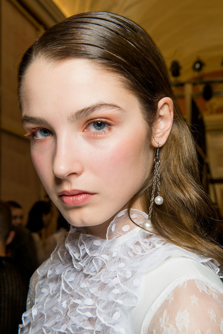 -fw2017-hair-trends-03.jpg