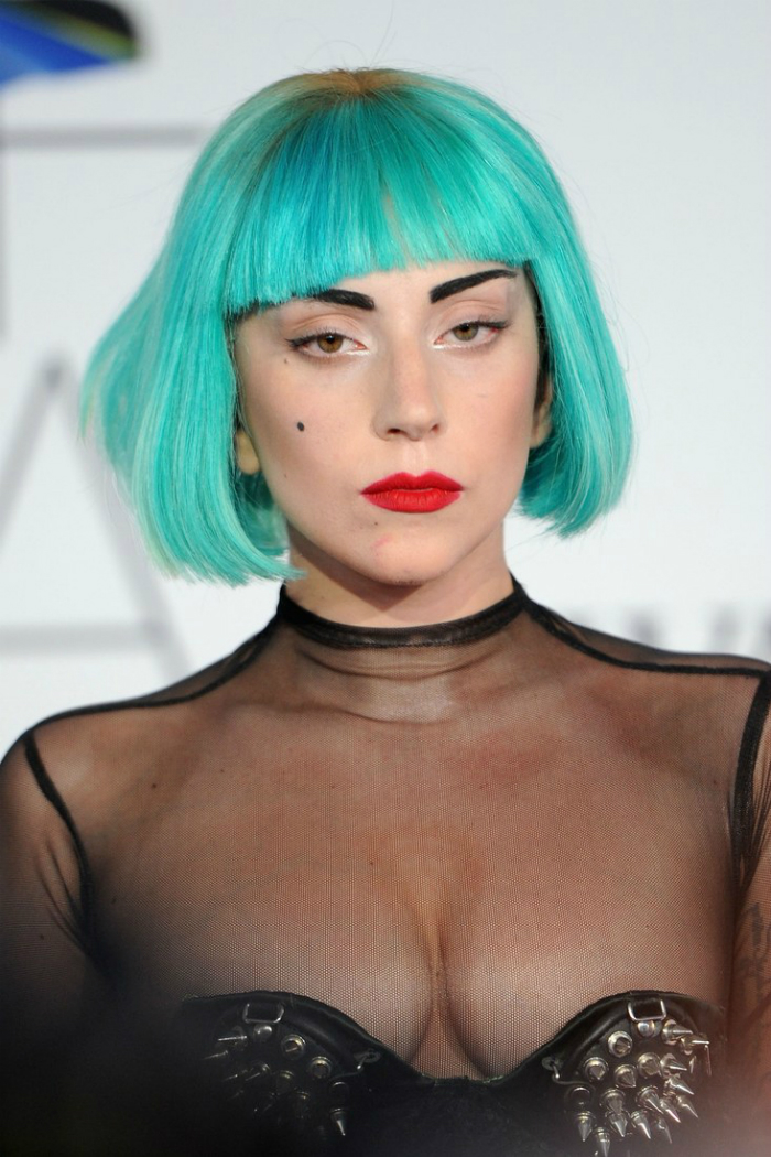 8-lady-gaga-beauty-looks-04.jpg