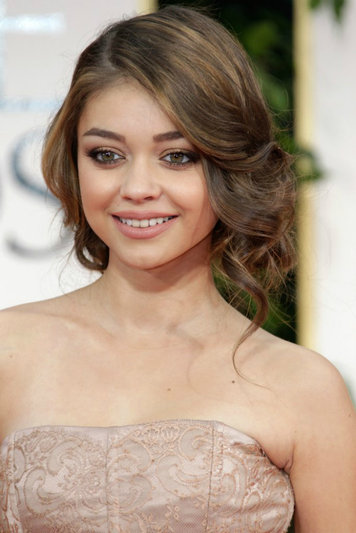8Wedding-Hairstyles-02.jpg