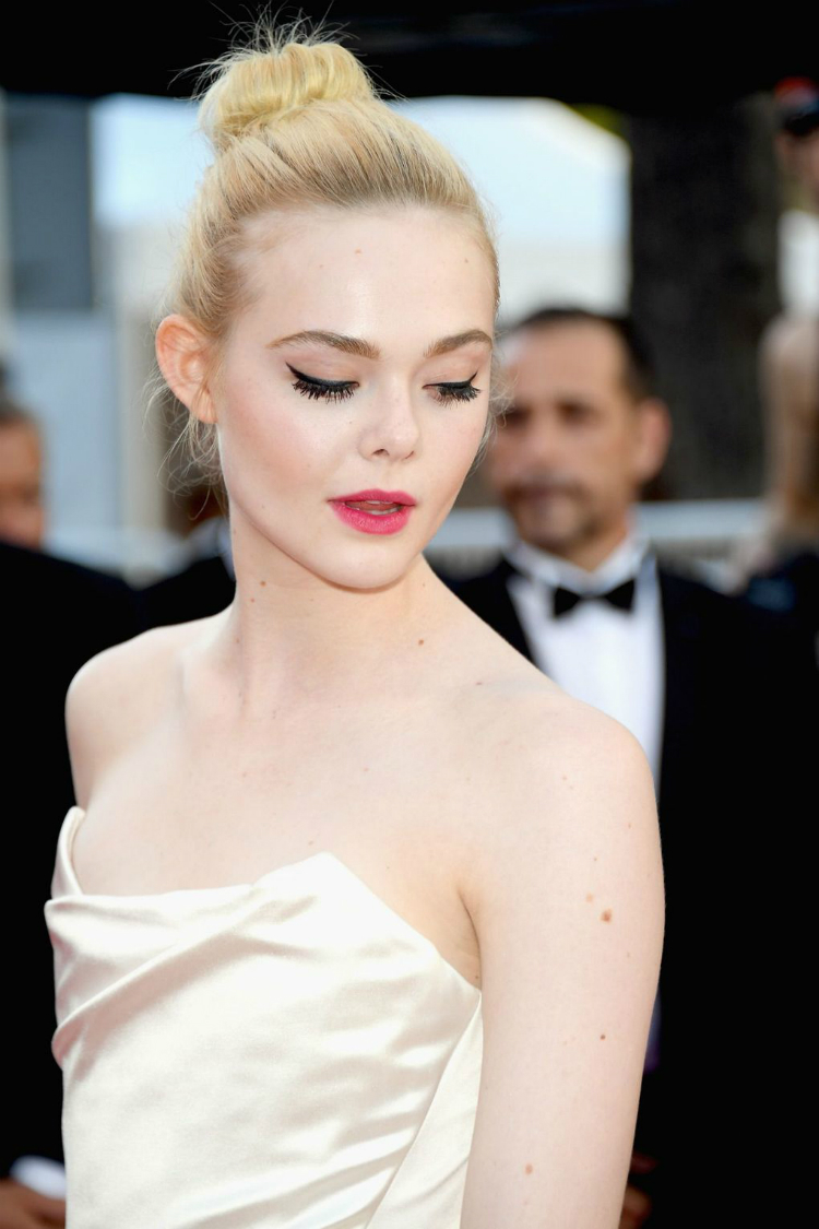 2017cannes-beautylooks-first-looks-02.jpg