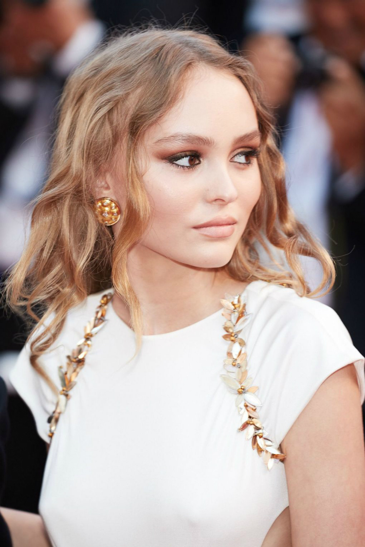 2017cannes-beautylooks-first-looks-08.jpg