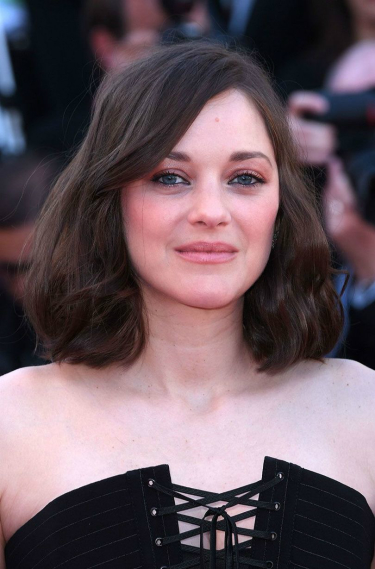 2017cannes-beautylooks-first-looks-09.jpg