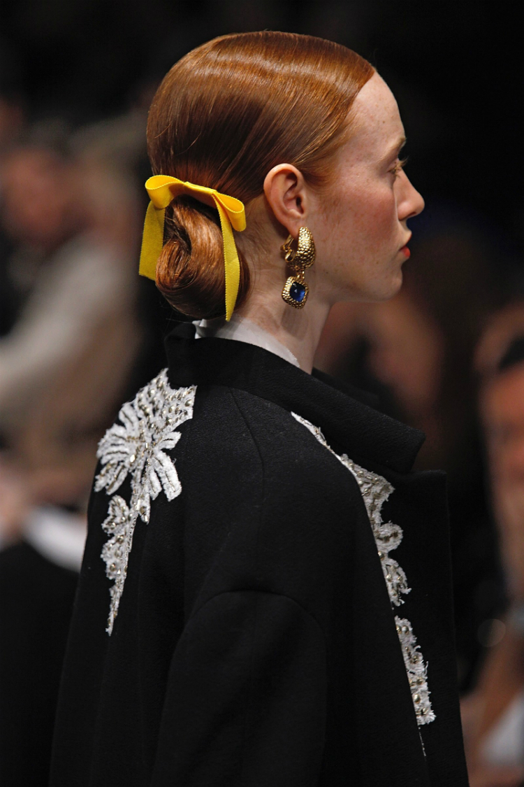 07-oscar-de-la-renta-hair-01.jpg