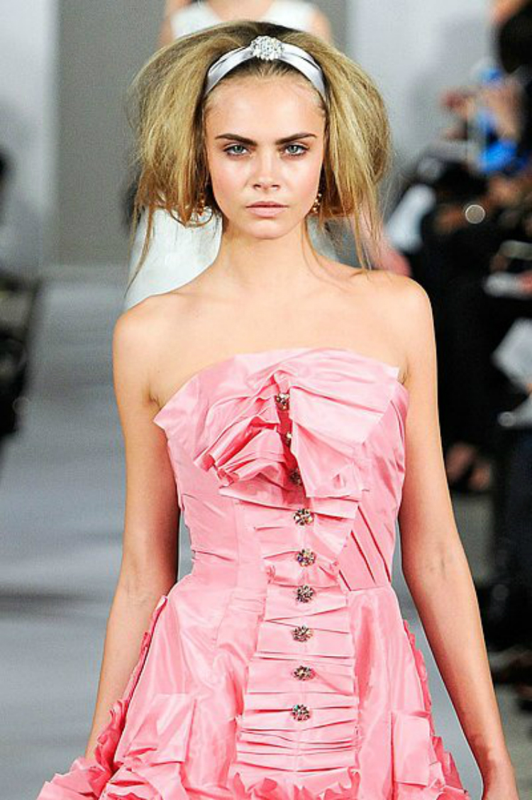 07-oscar-de-la-renta-hair-02.jpg