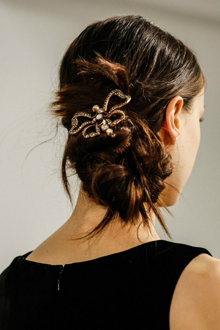 07-oscar-de-la-renta-hair-04.jpg
