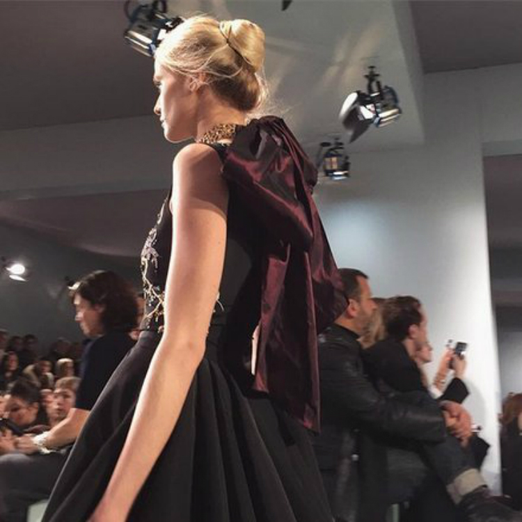 07-oscar-de-la-renta-hair-07.jpg