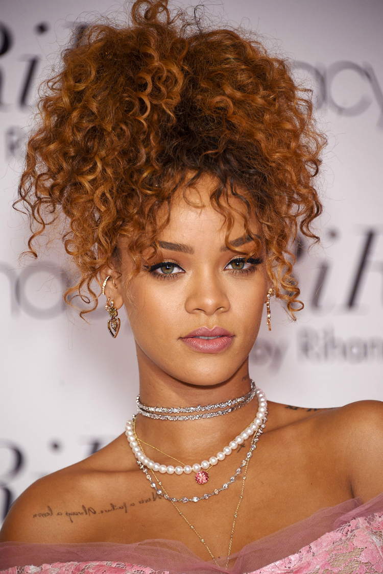 10-curly-hair-celebs-07.jpg