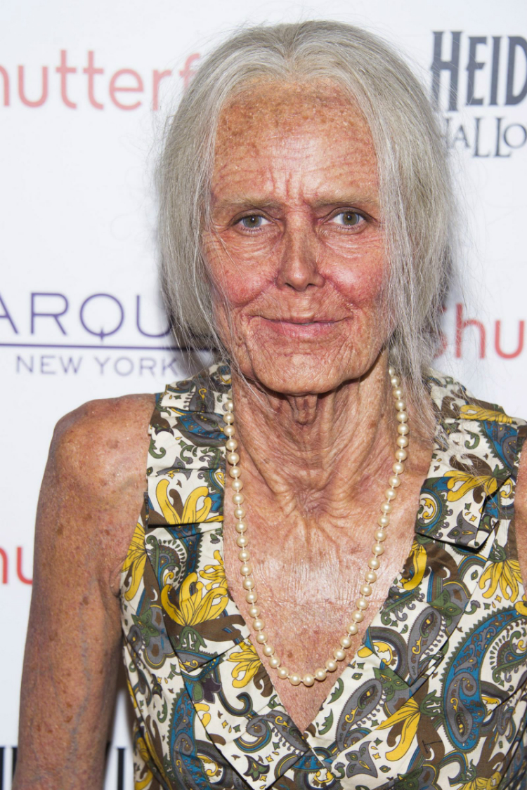 10halloween-makeup-inspo-heidiklum-09.jpg